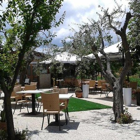 Il Gelso Bianco Hotel Весте Екстериор снимка
