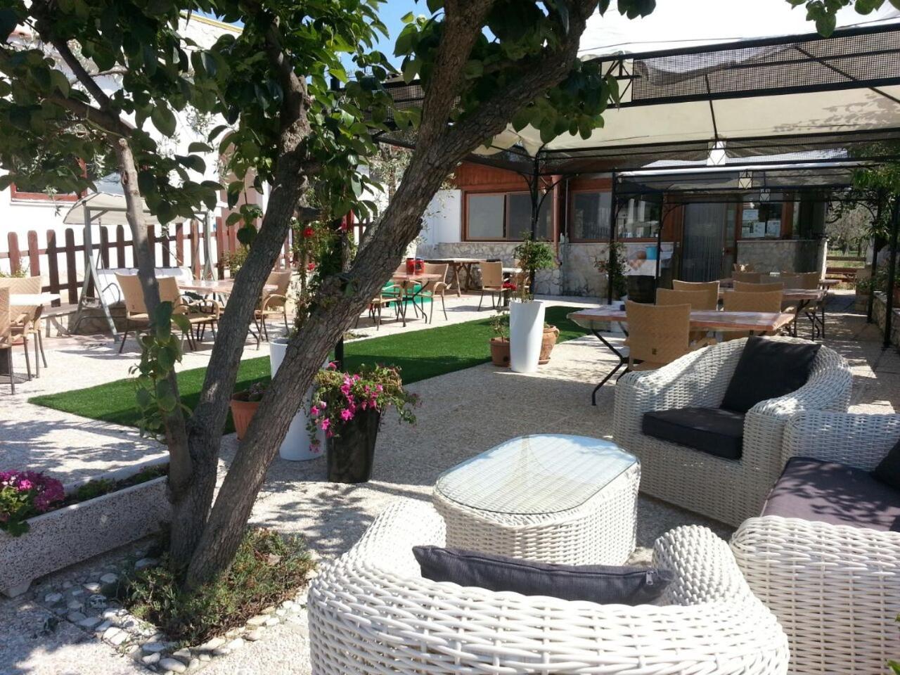 Il Gelso Bianco Hotel Весте Екстериор снимка