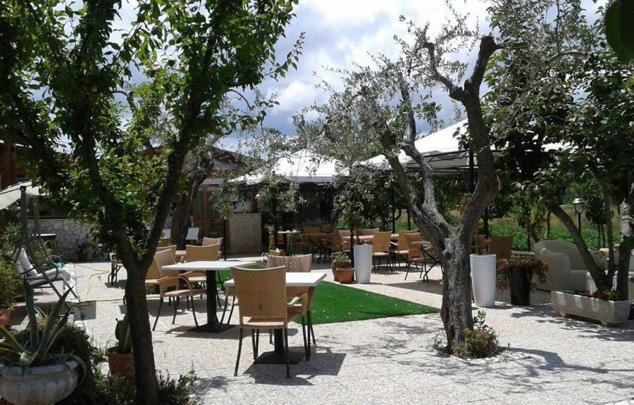 Il Gelso Bianco Hotel Весте Екстериор снимка